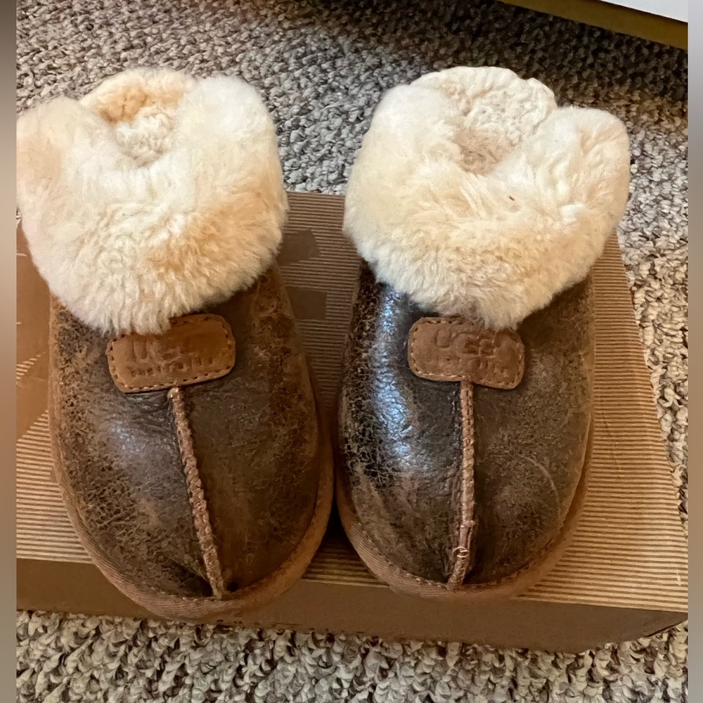 Ugg Brown Leather Distressed Coquette Shearling  Slipper